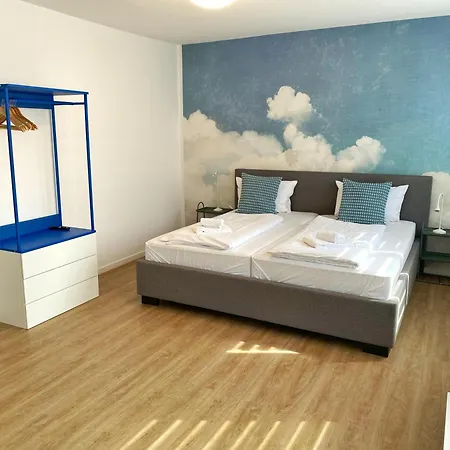 Leben Im Herzen Von דירה